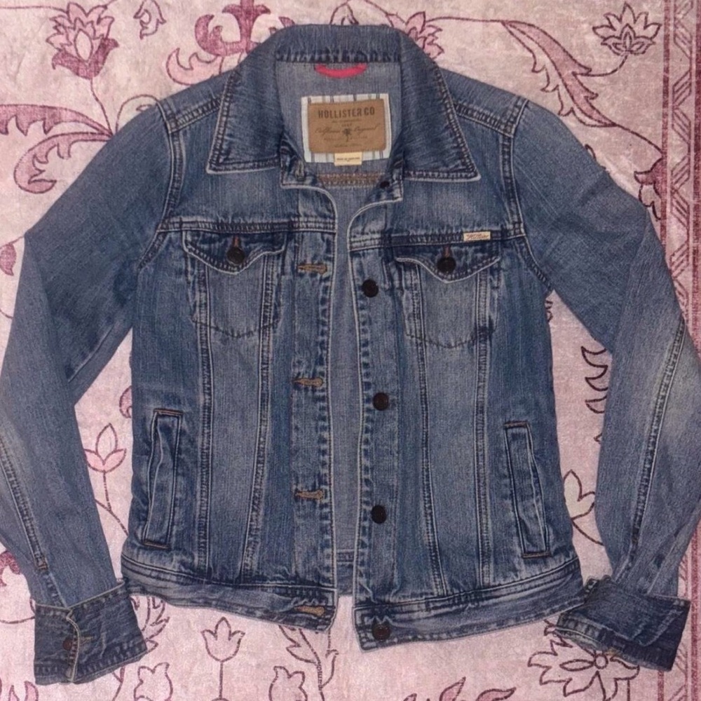 Vintage Hollister Women's Blue Jean Jacket